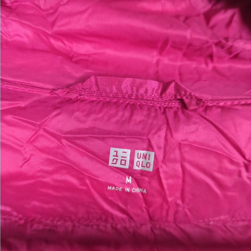 👯♀️Host Pick⚡️Uniqlo Ultra Light Down Jacket - Picture 5 of 8